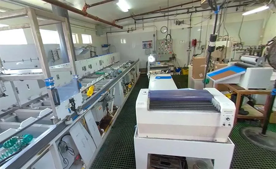 Surface finish station